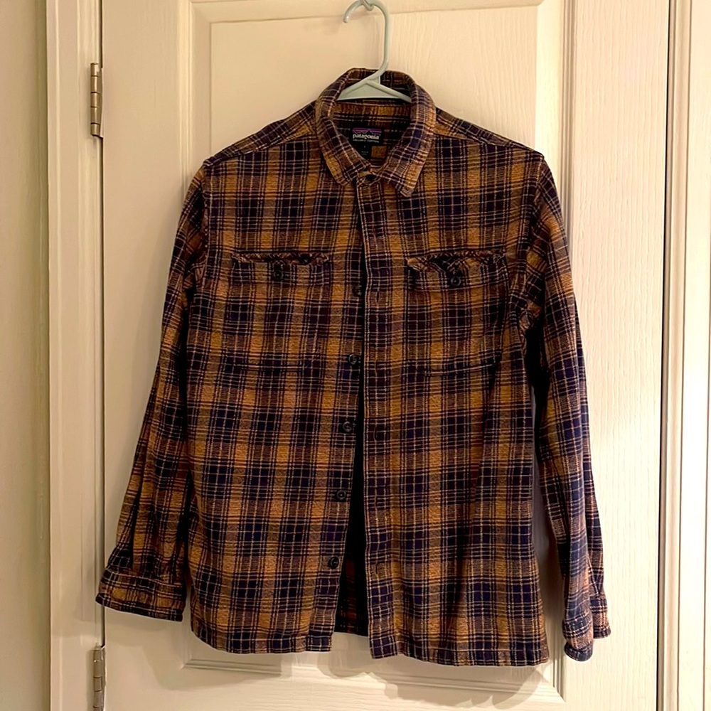 Patagonia Navy & Gold flannel